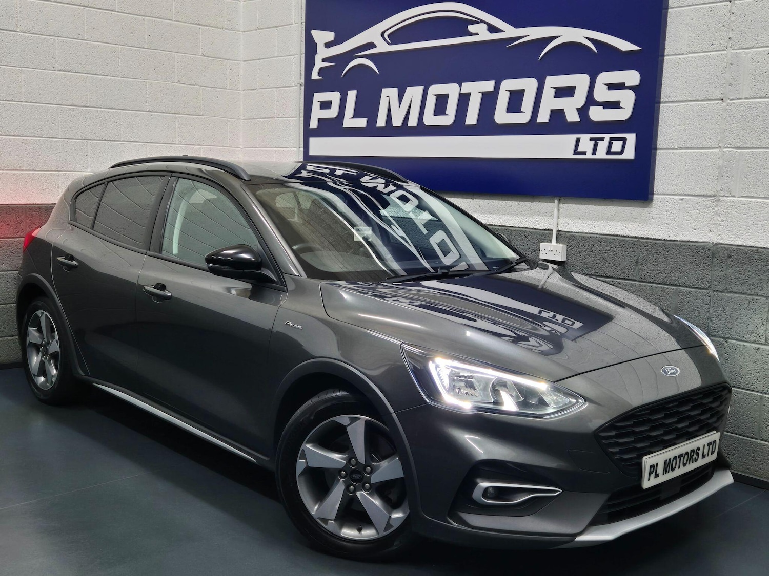 Used Ford Focus 2019 for sale - 76121981: Photo 1