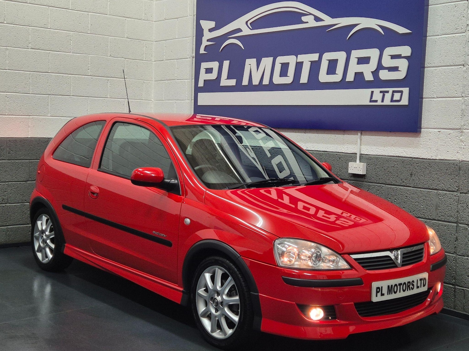 Used Vauxhall Corsa for sale - 76476683: Photo 1