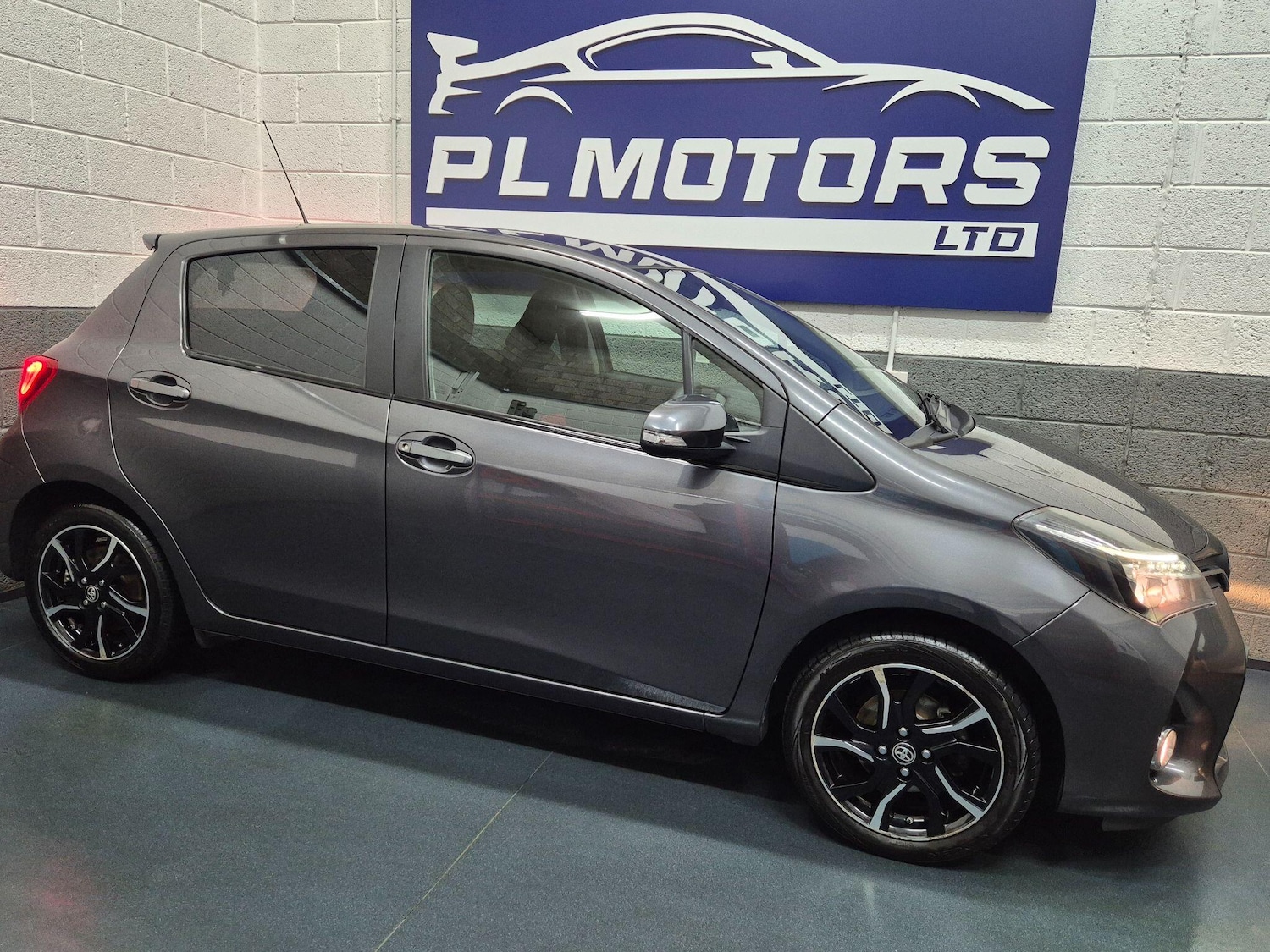 Used Toyota Yaris 2015 for sale - 76511971: Photo 10