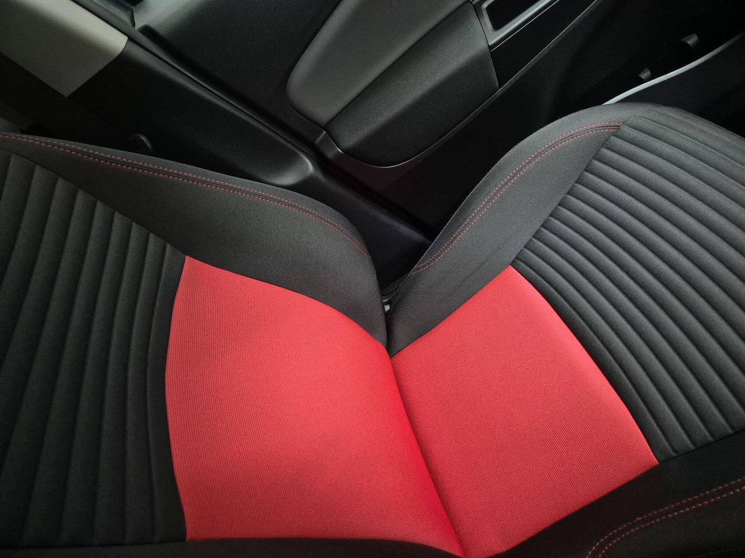 Used Toyota Yaris 2015 for sale - 76511971: Photo 15