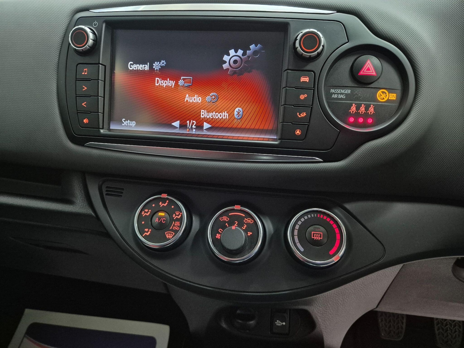 Used Toyota Yaris 2015 for sale - 76511971: Photo 18