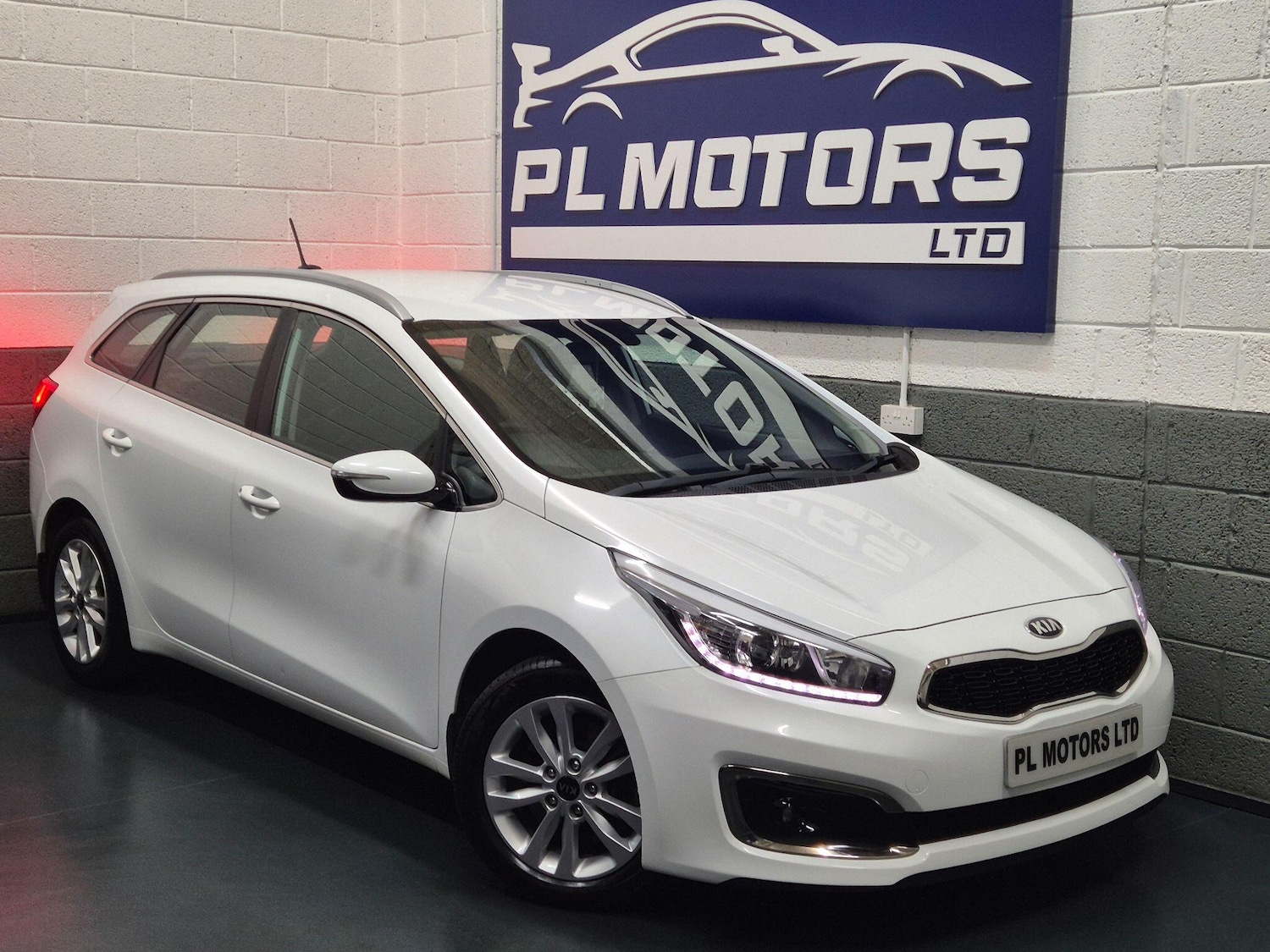 Used Kia Ceed 2016 for sale - 76122206: Photo 1