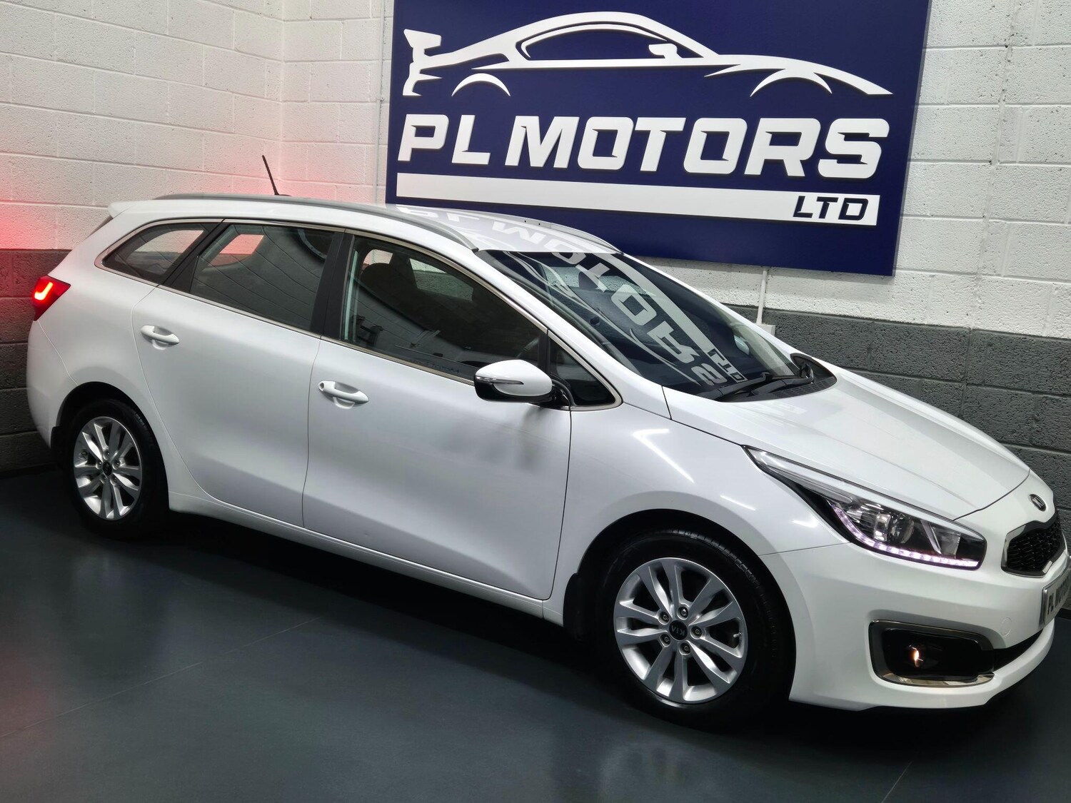 Used Kia Ceed 2016 for sale - 76122206: Photo 4