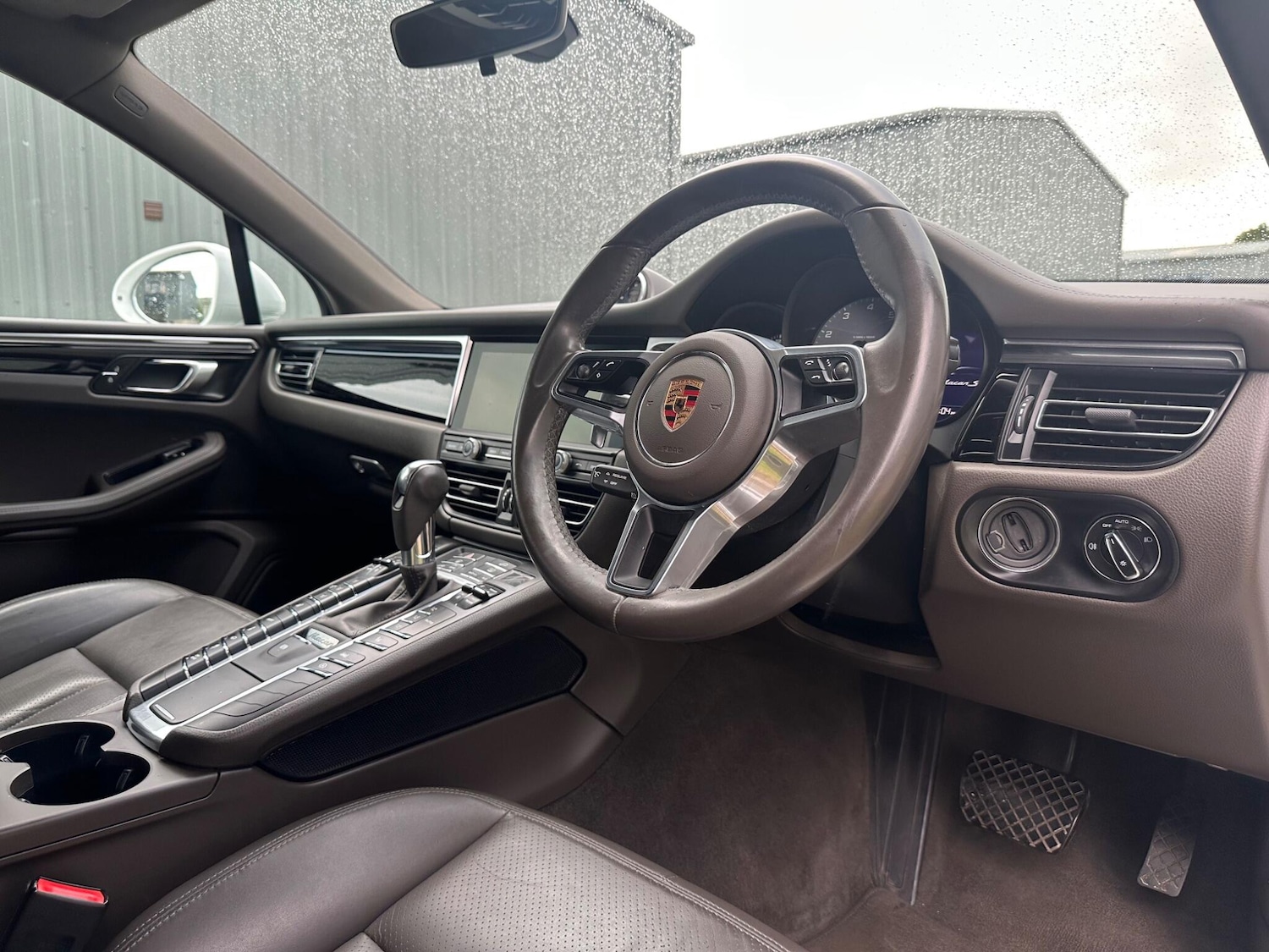 Used Porsche Macan 2021 for sale - 76415346: Photo 10