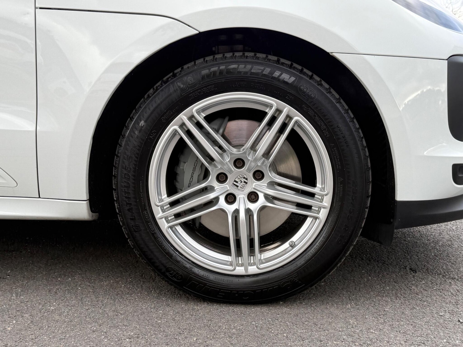 Used Porsche Macan 2021 for sale - 76415346: Photo 24