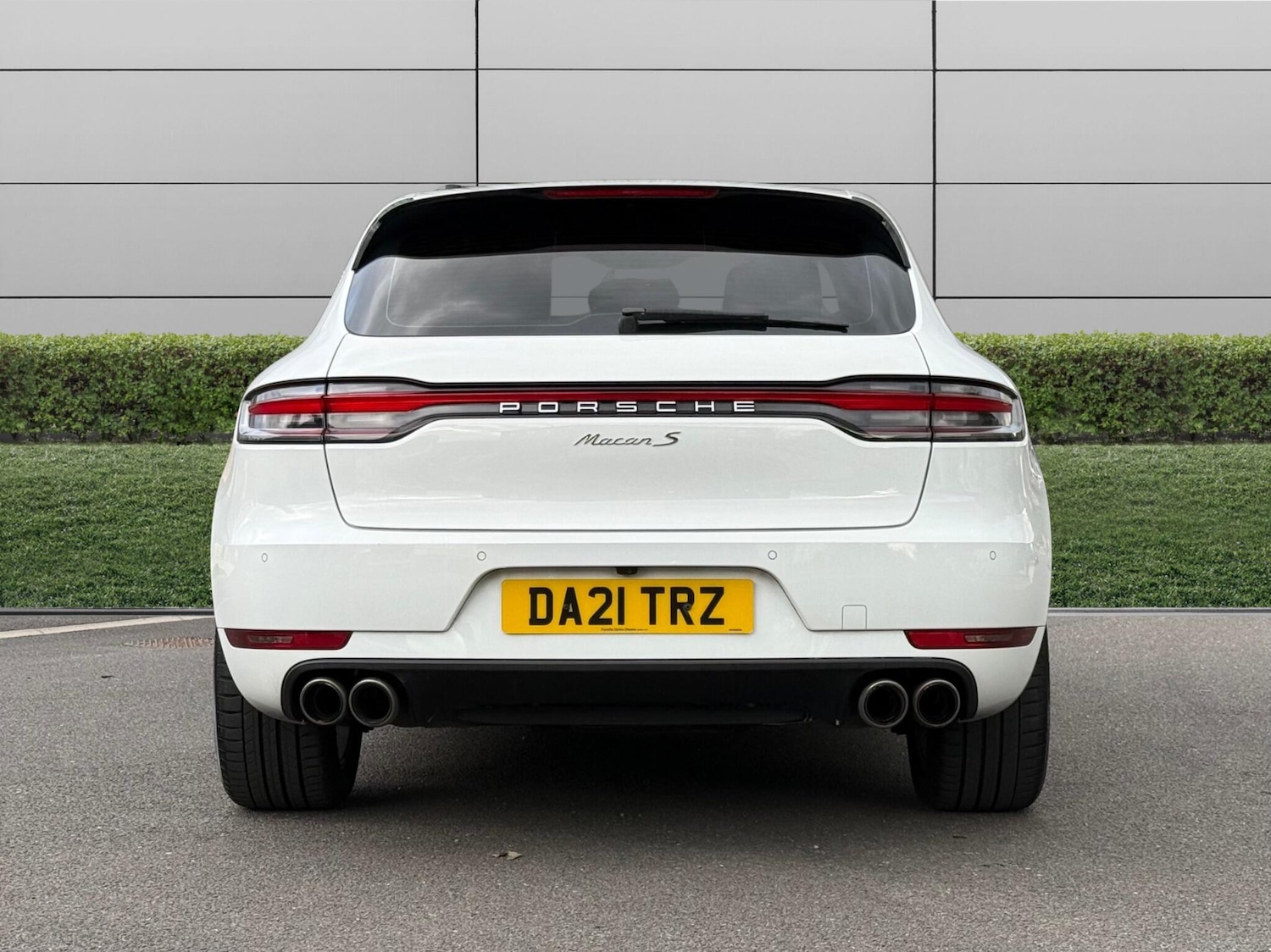 Used Porsche Macan 2021 for sale - 76415346: Photo 6