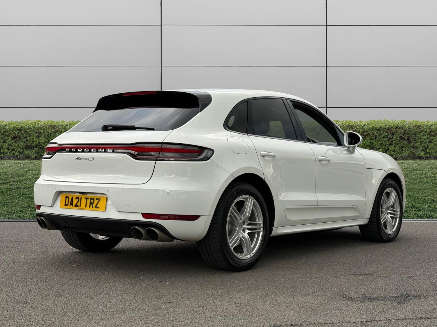 Used Porsche Macan 2021 for sale - 76415346: Photo 8
