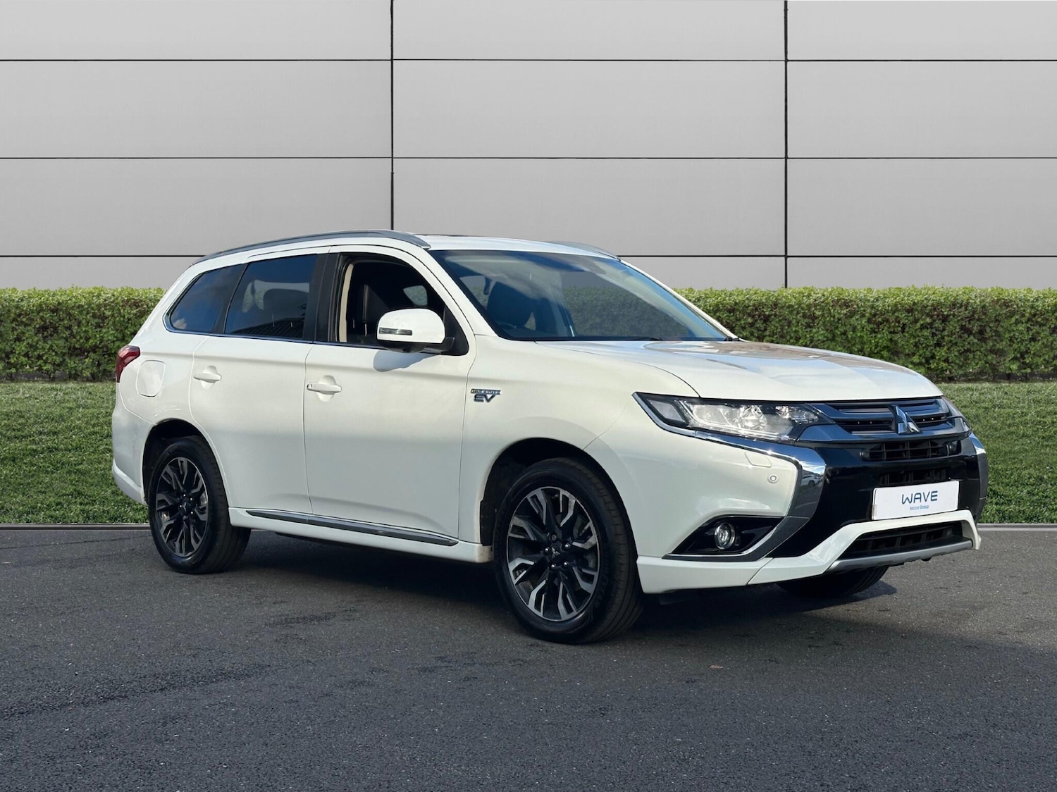 Used Mitsubishi Outlander 2017 for sale - 76415344: Photo 1