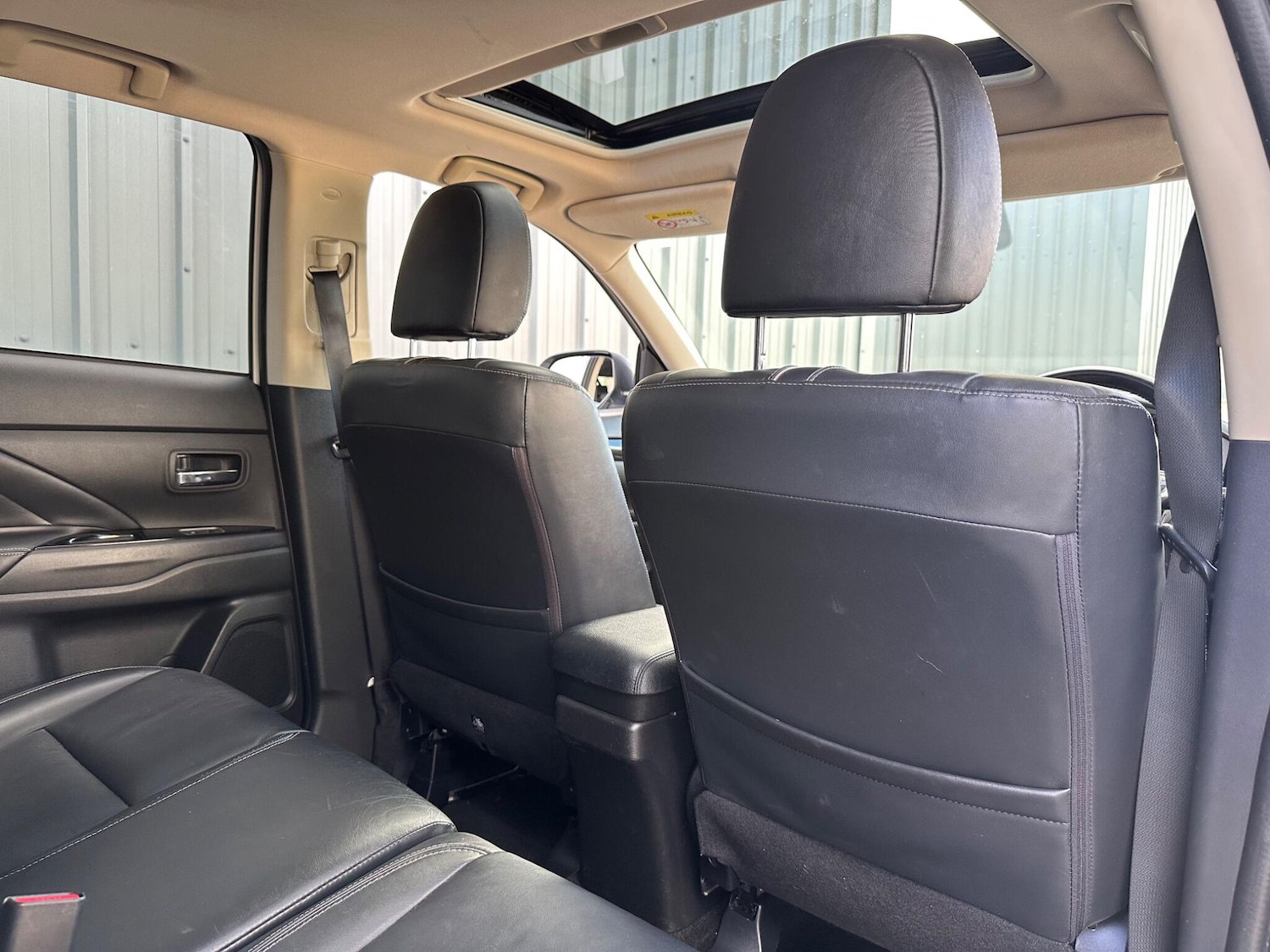 Used Mitsubishi Outlander 2017 for sale - 76415344: Photo 12