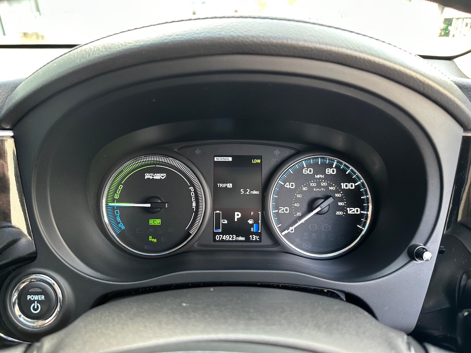 Used Mitsubishi Outlander 2017 for sale - 76415344: Photo 24