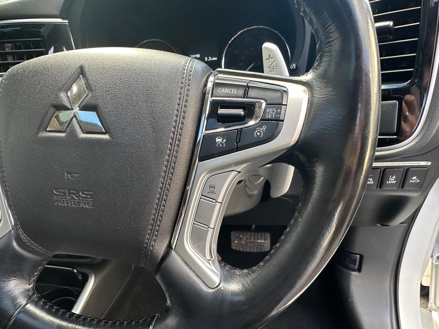 Used Mitsubishi Outlander 2017 for sale - 76415344: Photo 25