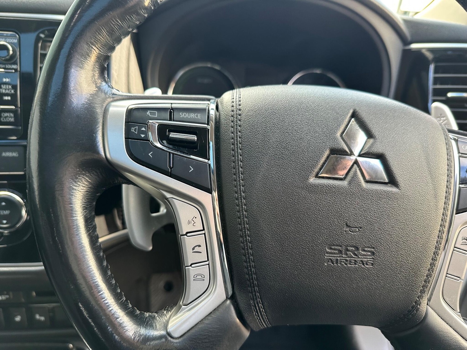 Used Mitsubishi Outlander 2017 for sale - 76415344: Photo 26