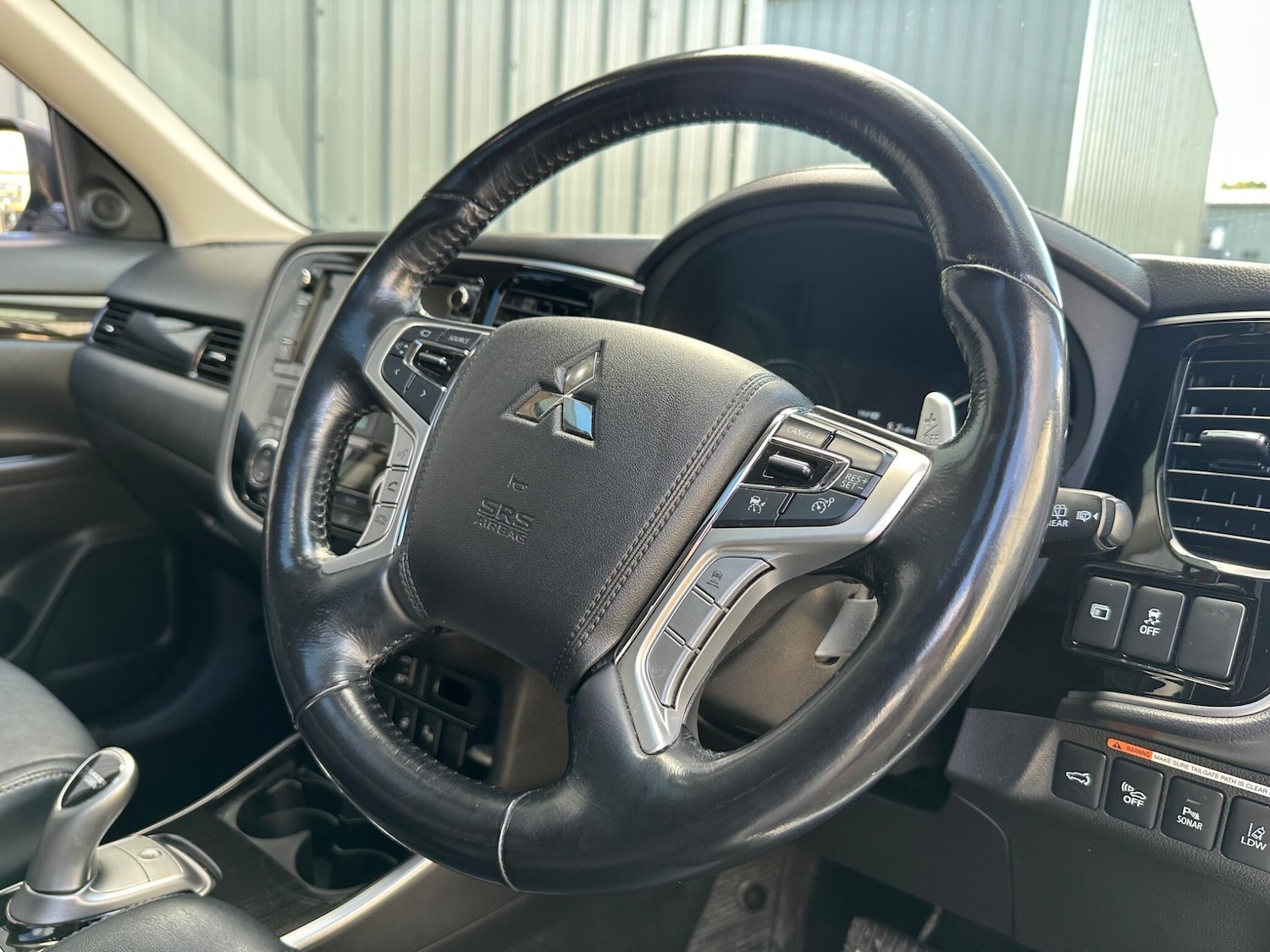 Used Mitsubishi Outlander 2017 for sale - 76415344: Photo 27