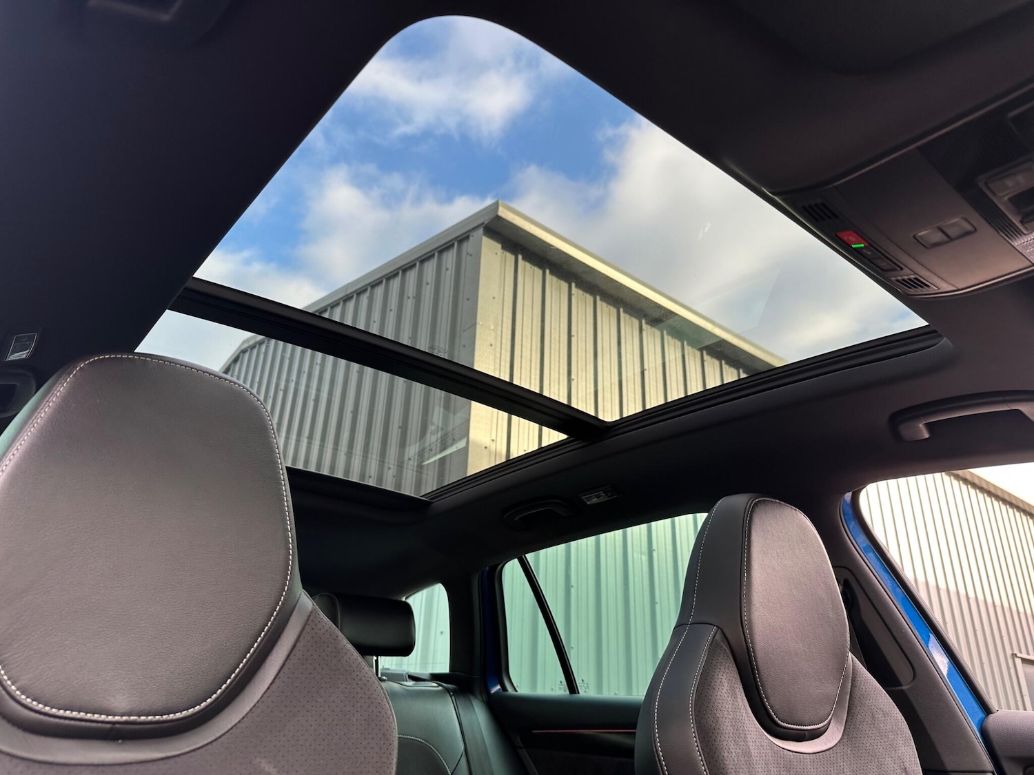 Used Skoda Superb 2019 for sale - 76415338: Photo 30