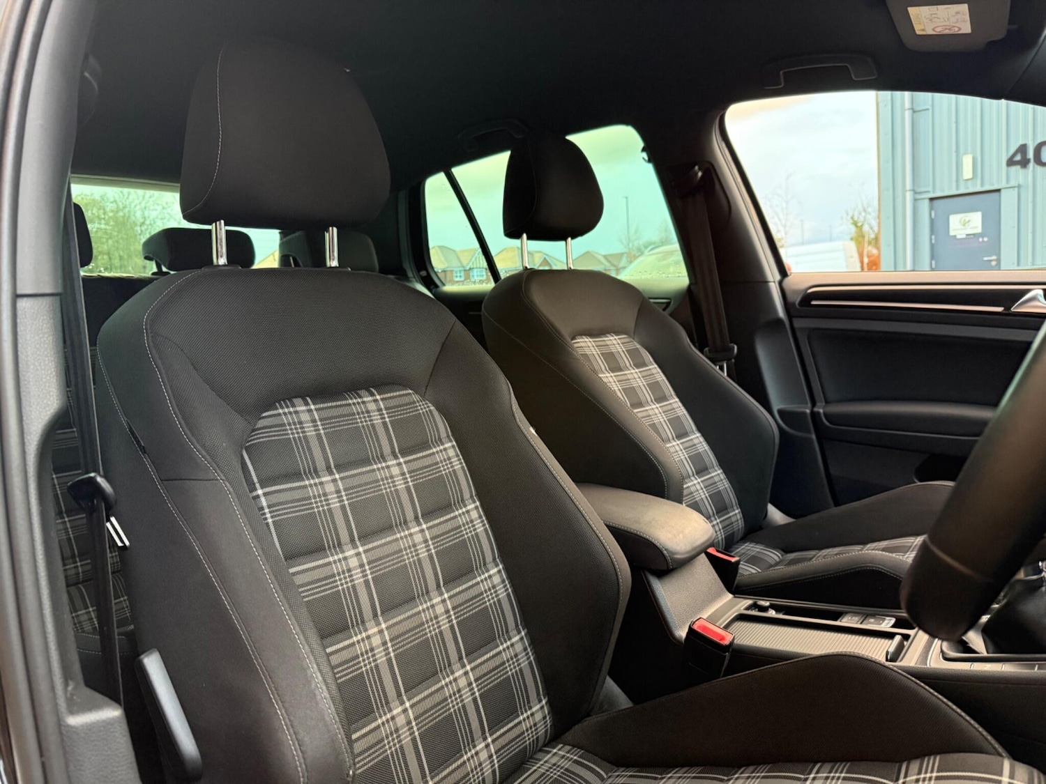 Used Volkswagen Golf 2016 for sale - 76584807: Photo 11