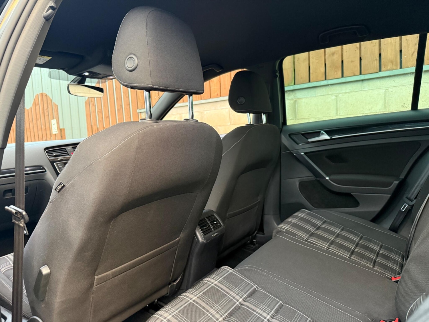 Used Volkswagen Golf 2016 for sale - 76584807: Photo 12