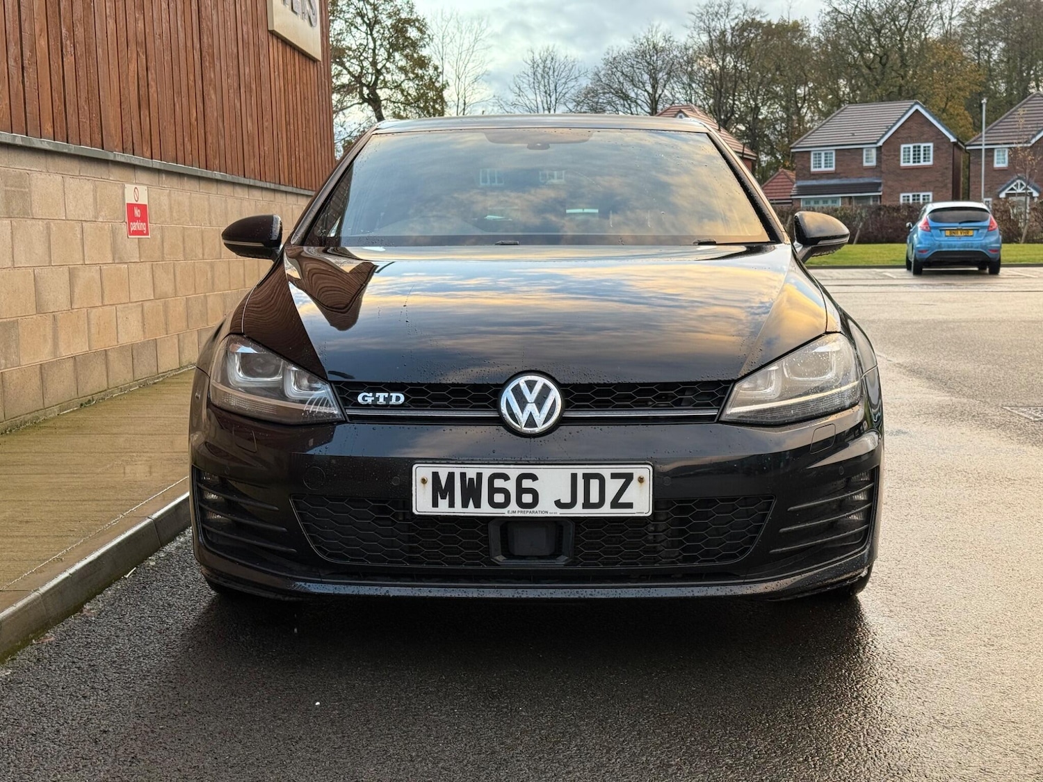 Used Volkswagen Golf 2016 for sale - 76584807: Photo 2