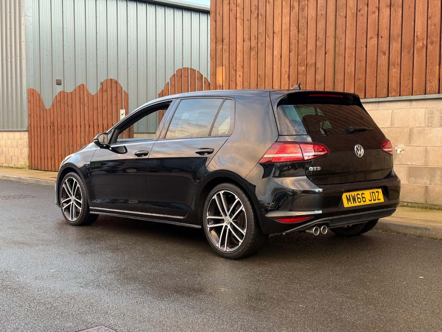 Used Volkswagen Golf 2016 for sale - 76584807: Photo 4