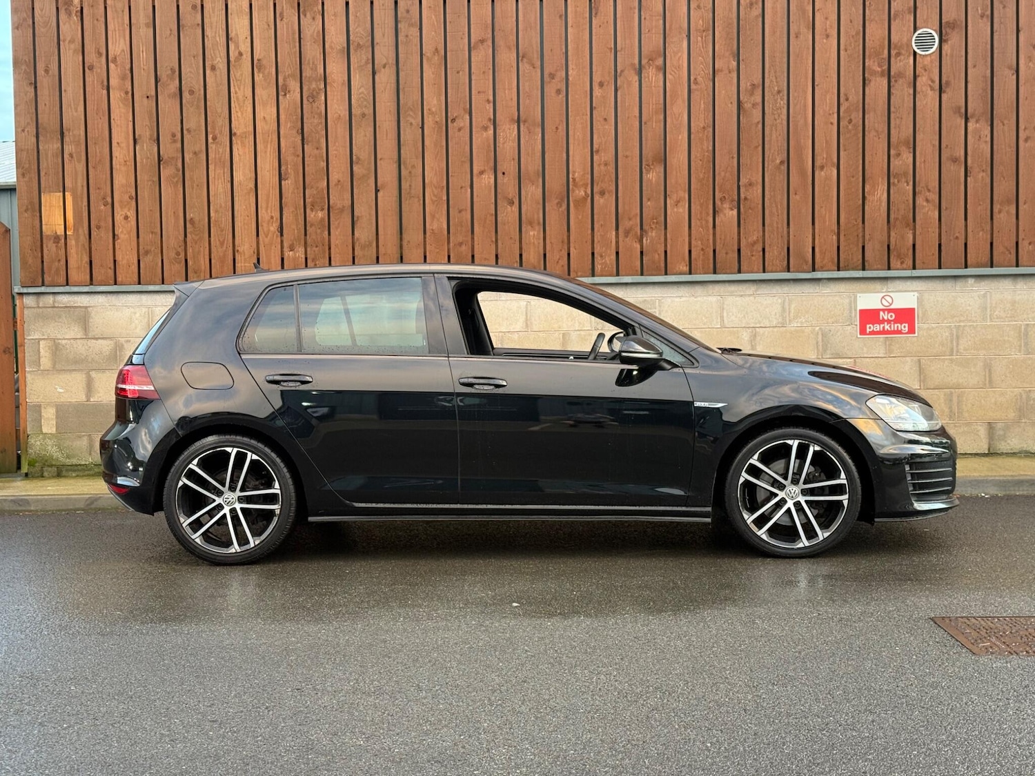 Used Volkswagen Golf 2016 for sale - 76584807: Photo 7