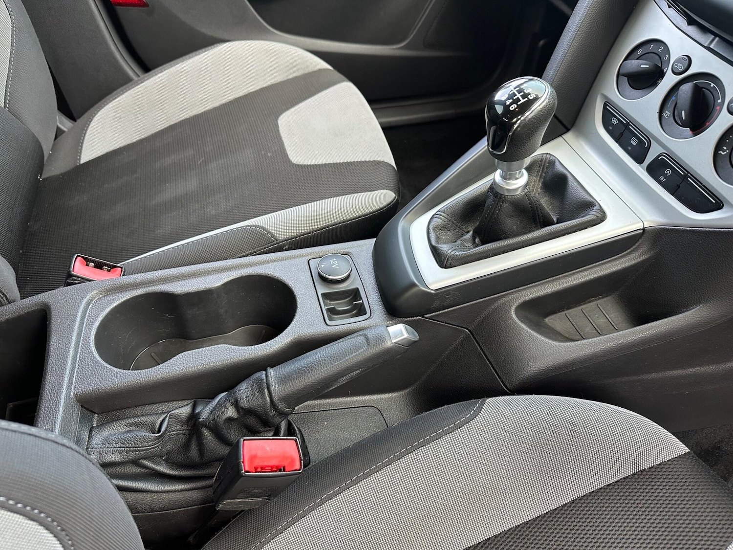 Used Ford Focus 2014 for sale - 76415336: Photo 9