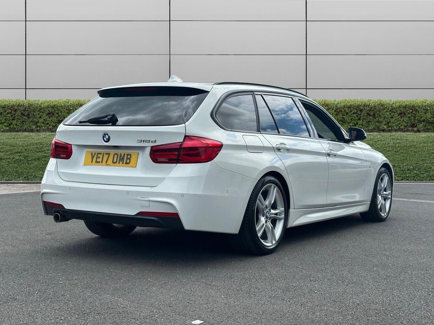 Used BMW 3 Series 2017 for sale - 76850534: Photo 8