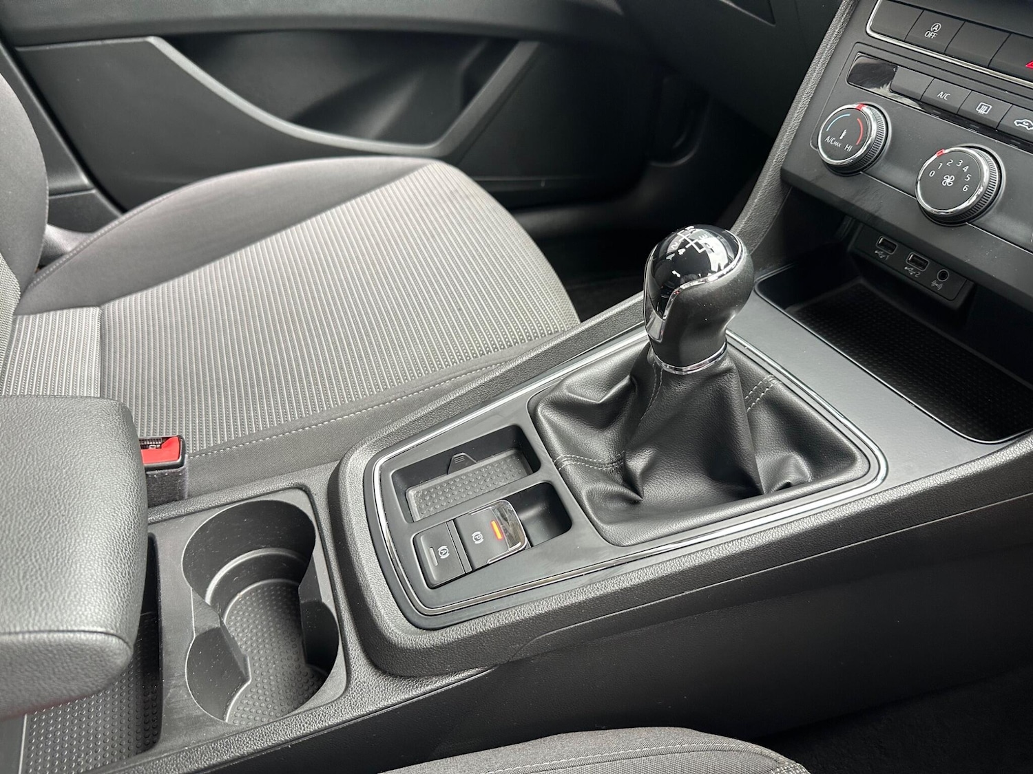 Used SEAT Leon 2018 for sale - 76415350: Photo 14