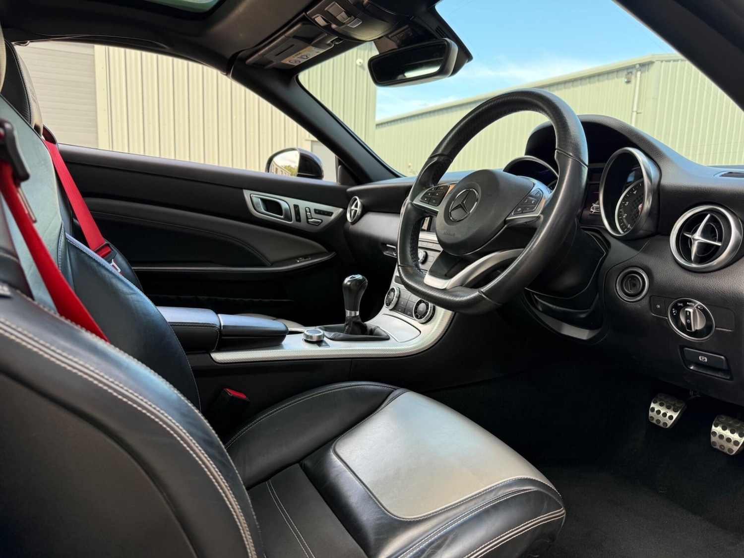 Used Mercedes-Benz SLC 2021 for sale - 76415354: Photo 11