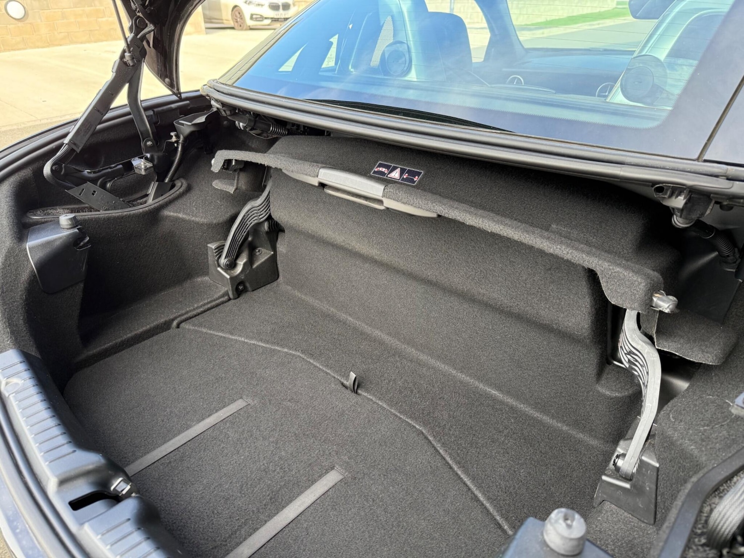 Used Mercedes-Benz SLC 2021 for sale - 76415354: Photo 24