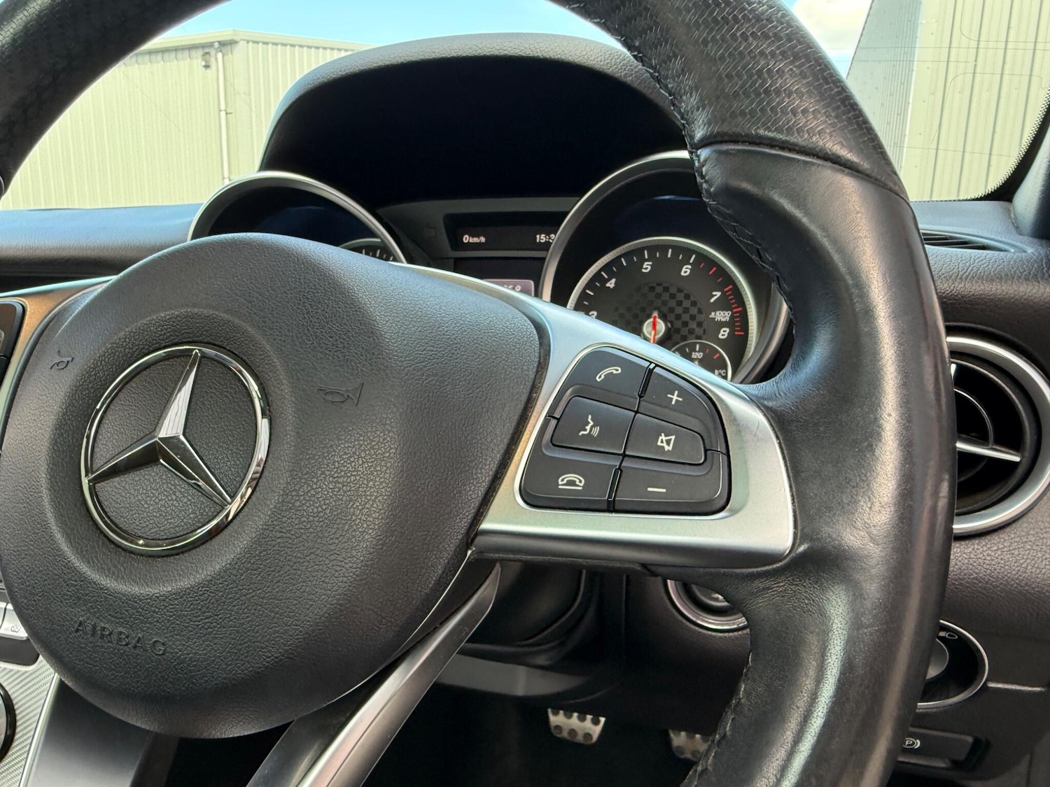 Used Mercedes-Benz SLC 2021 for sale - 76415354: Photo 26