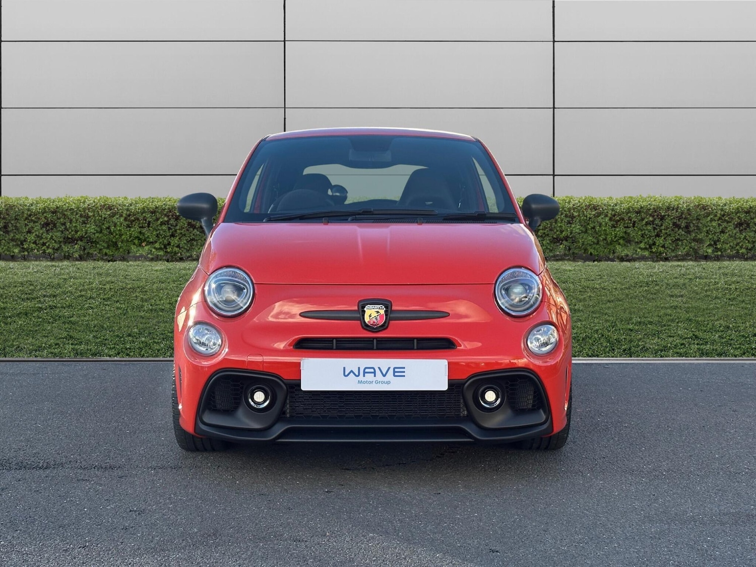 Used Abarth 695 2024 for sale - 76415351: Photo 2