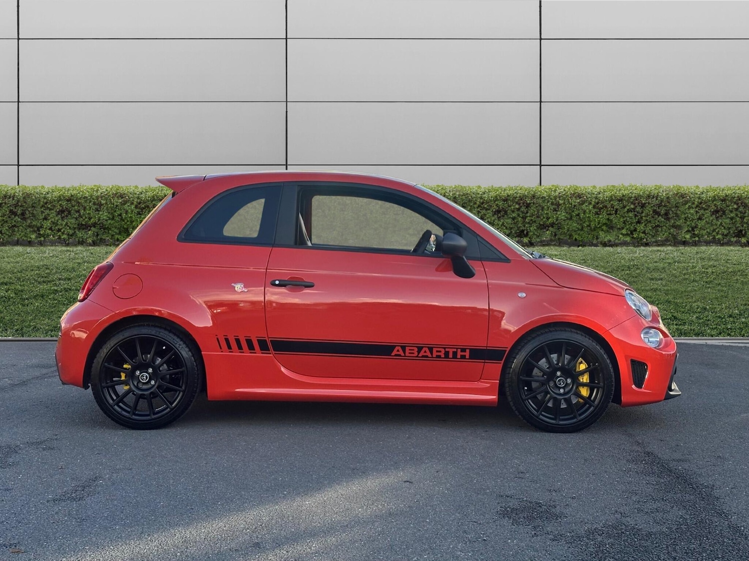 Used Abarth 695 2024 for sale - 76415351: Photo 6