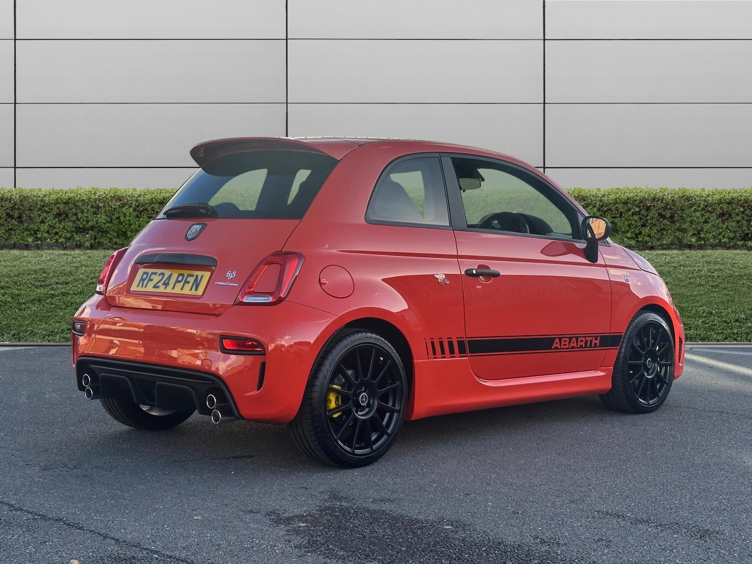 Used Abarth 695 2024 for sale - 76415351: Photo 7