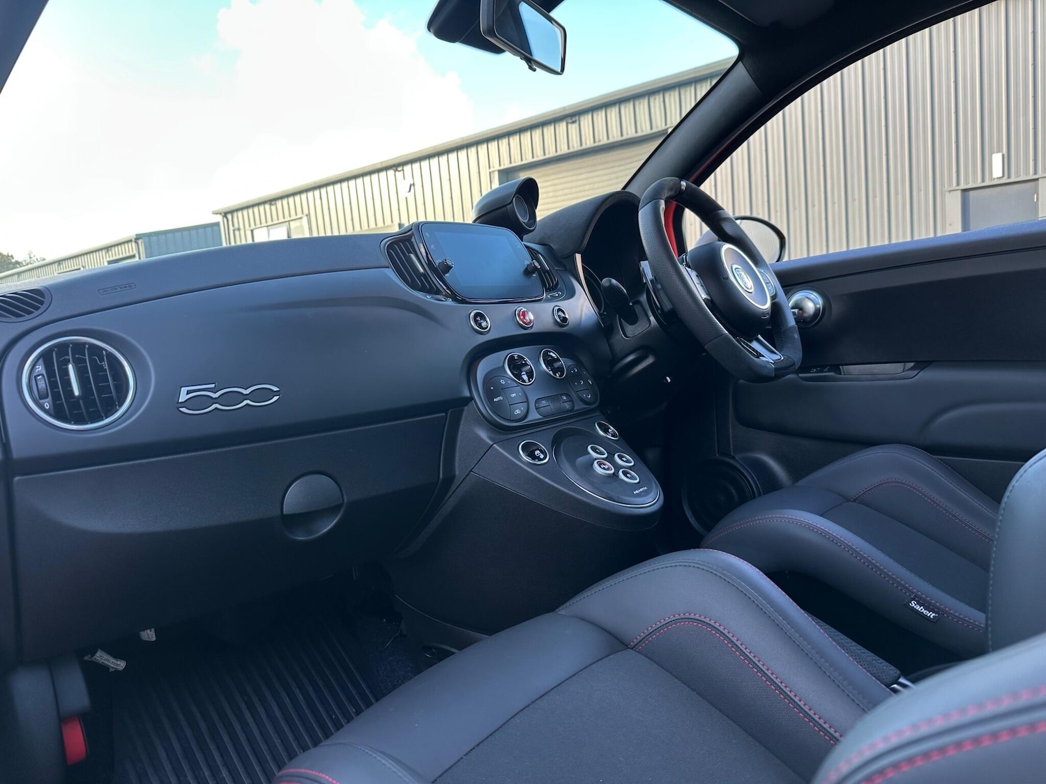 Used Abarth 695 2024 for sale - 76415351: Photo 8