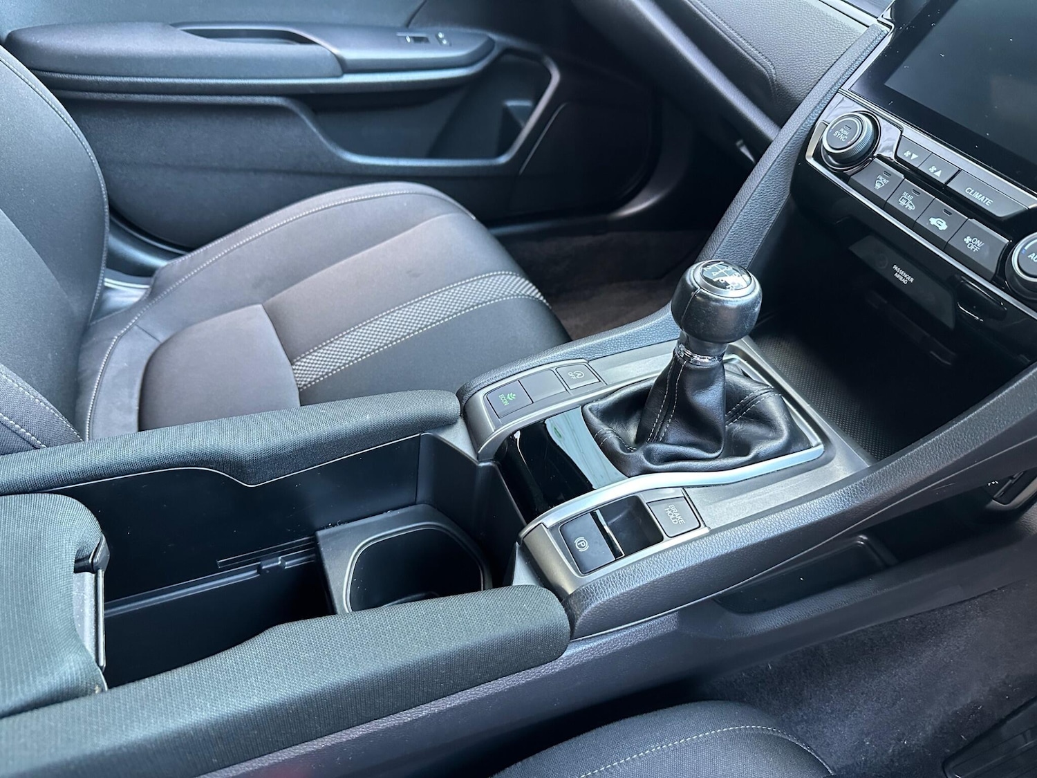 Used Honda Civic 2021 for sale - 76415352: Photo 11