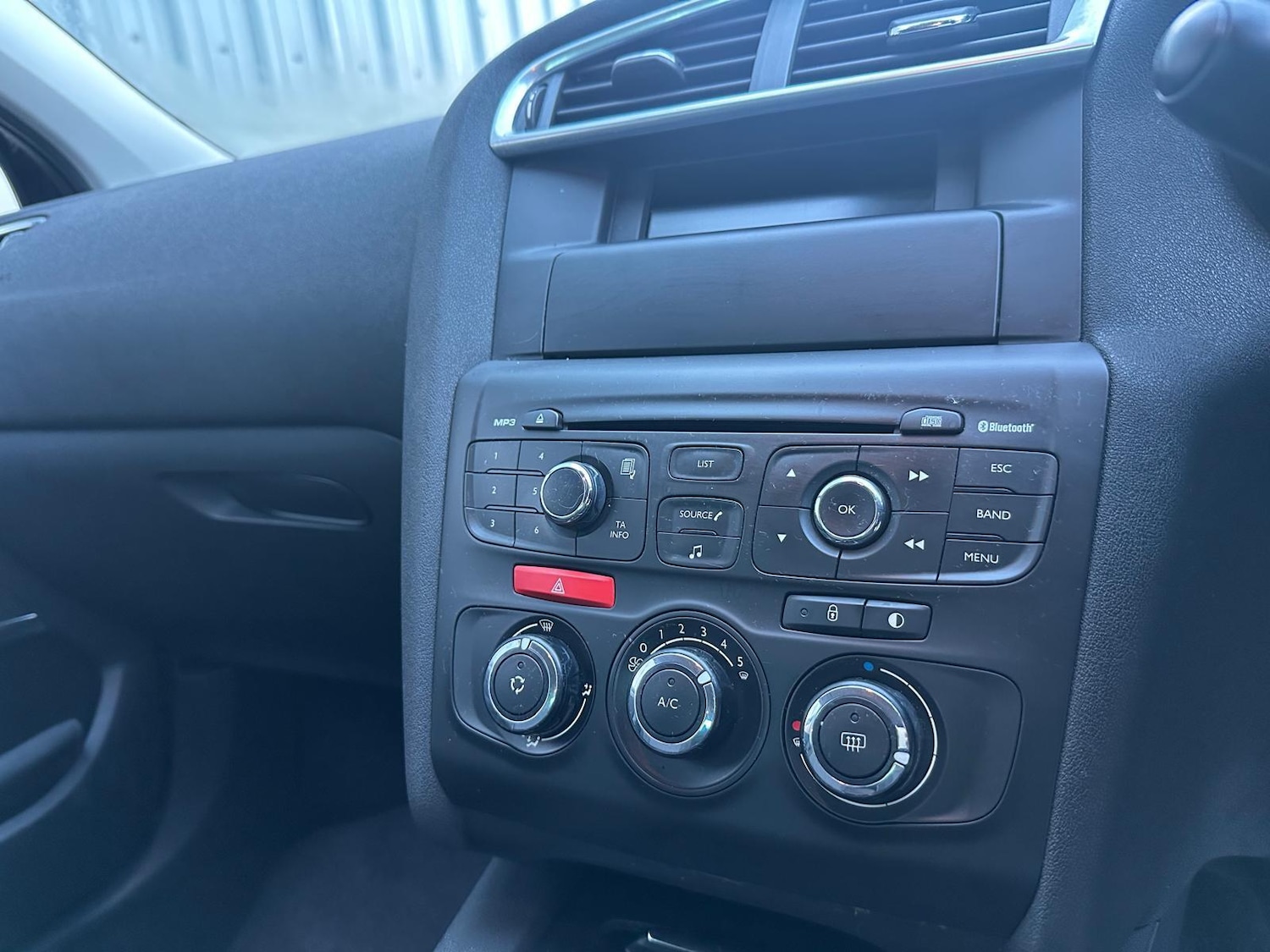 Used Citroen C4 2011 for sale - 76765748: Photo 18