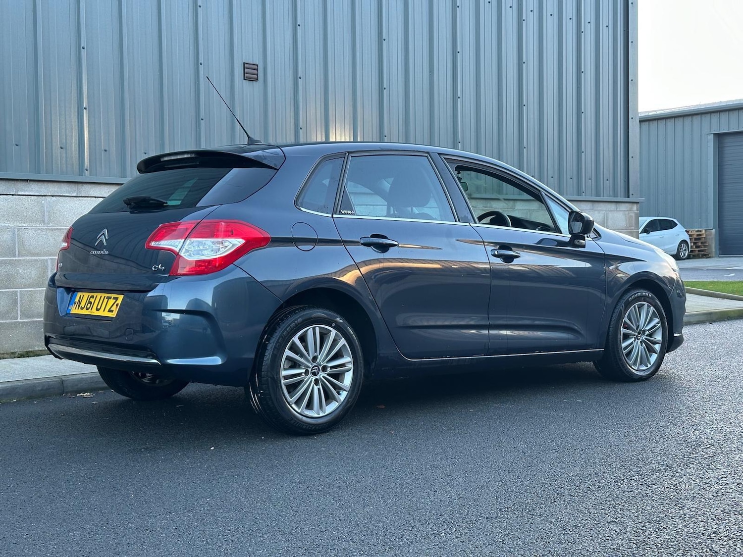 Used Citroen C4 2011 for sale - 76765748: Photo 7