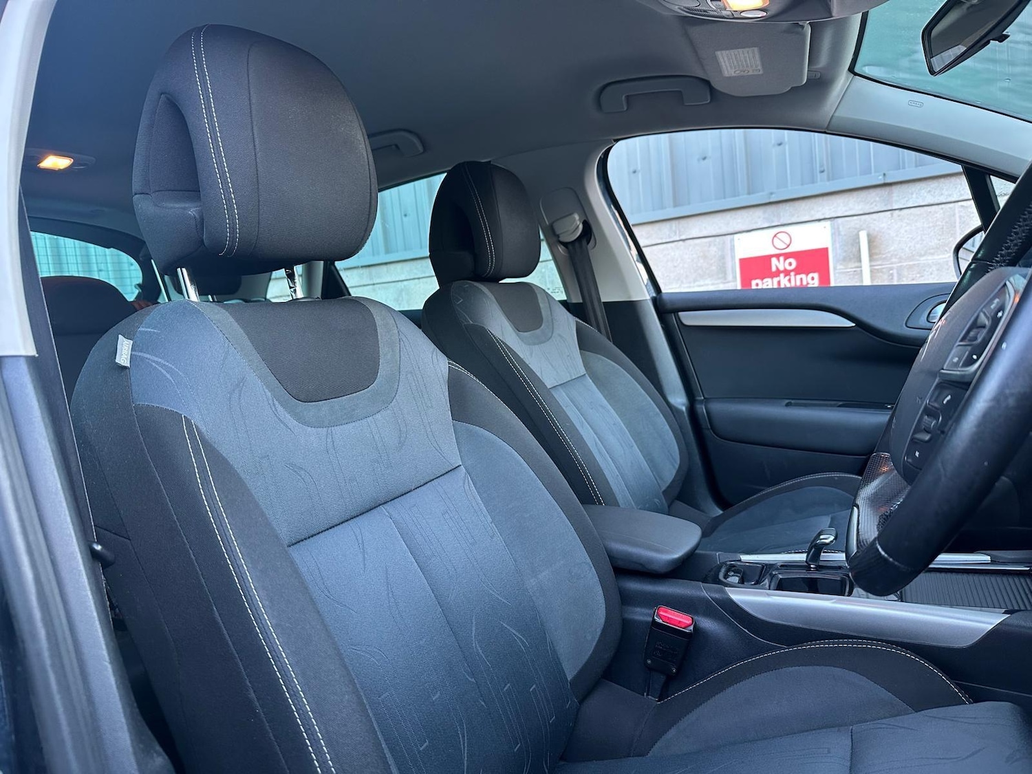 Used Citroen C4 2011 for sale - 76765748: Photo 9