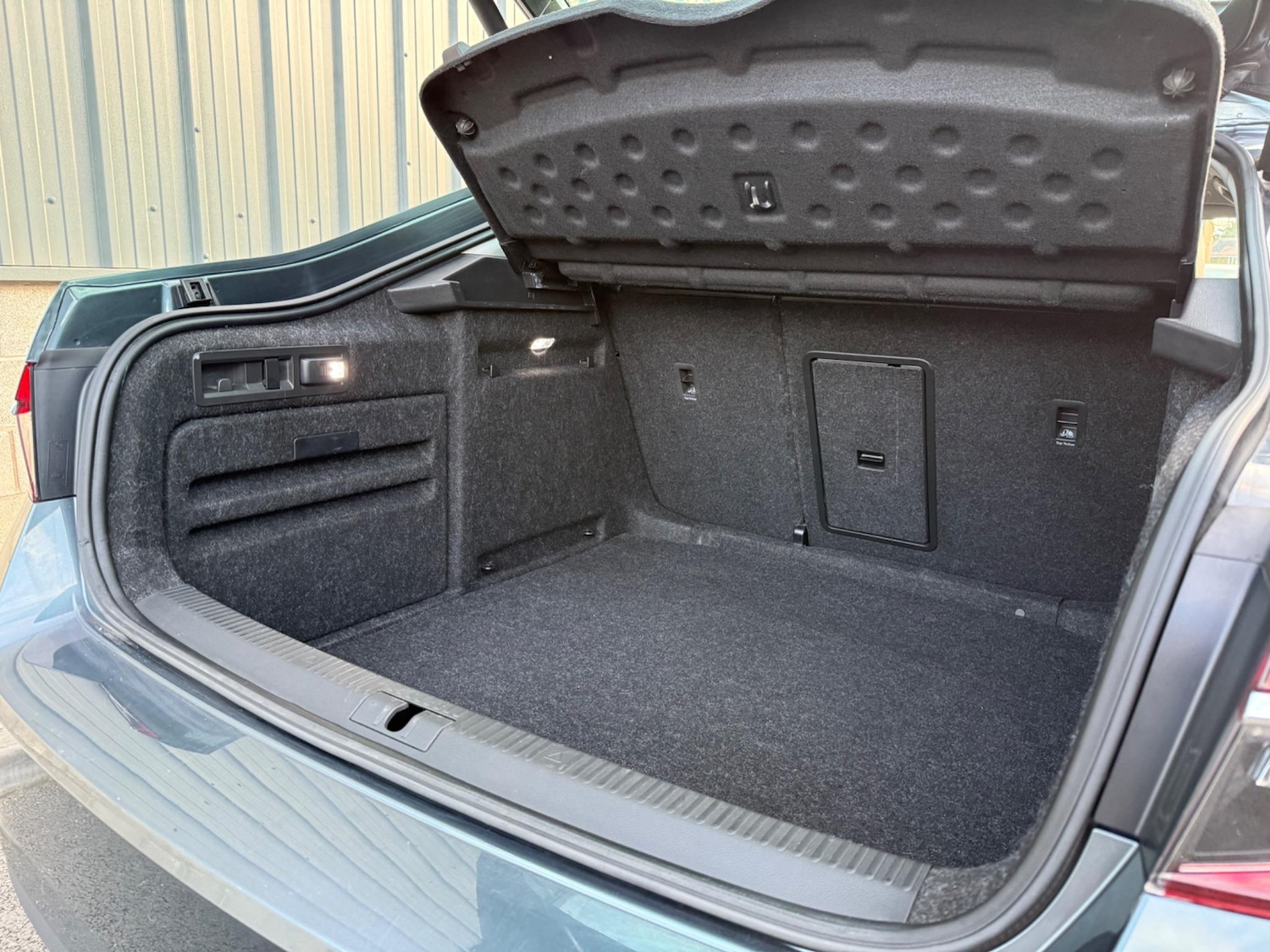 Used Skoda Superb 2020 for sale - 76415374: Photo 24