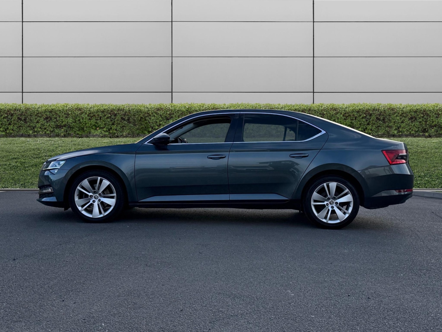 Used Skoda Superb 2020 for sale - 76415374: Photo 4