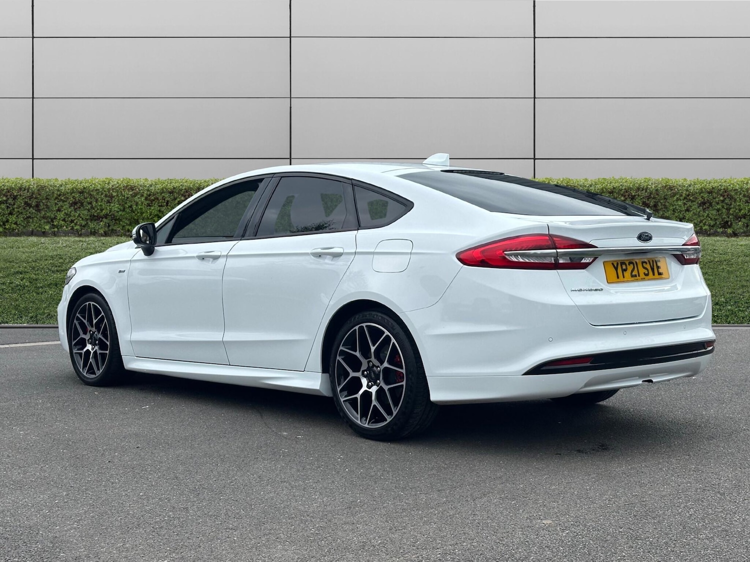 Used Ford Mondeo 2021 for sale - 76415371: Photo 4