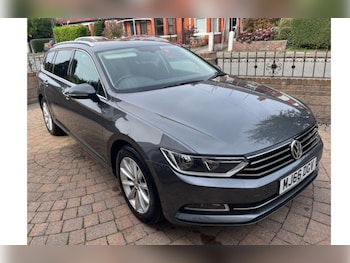 Volkswagen - Passat