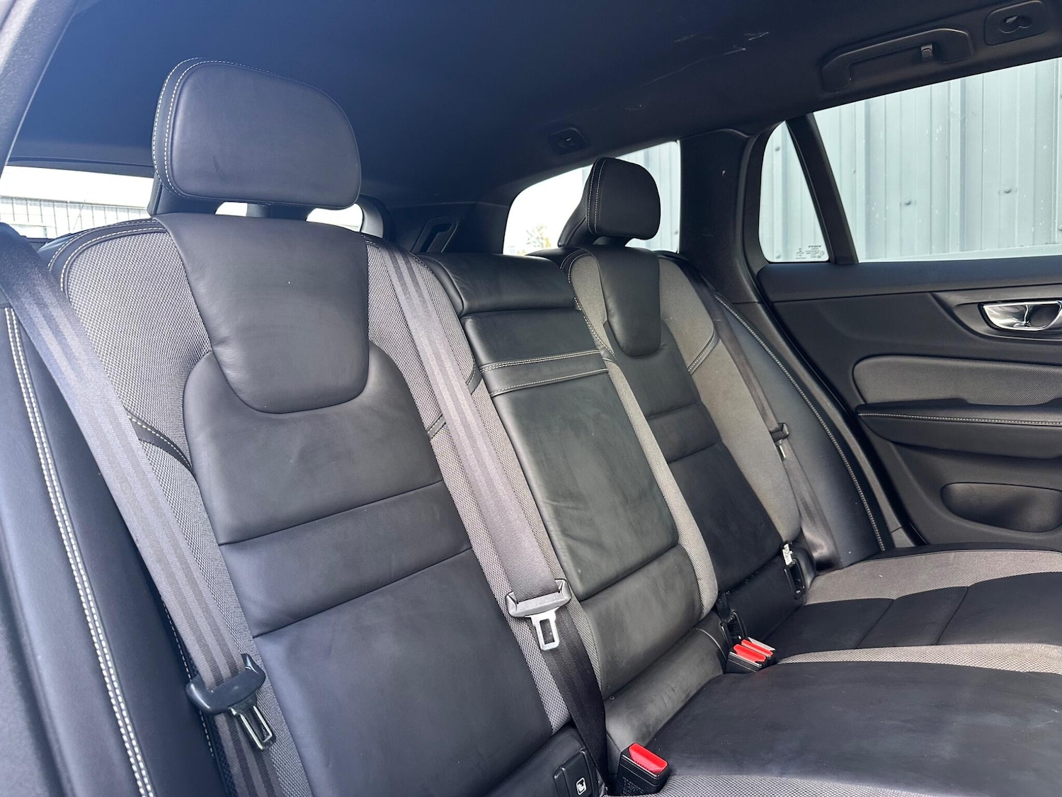 Used Volvo V60 2019 for sale - 76415369: Photo 13