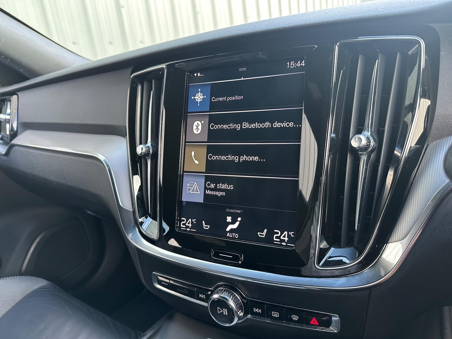 Used Volvo V60 2019 for sale - 76415369: Photo 23