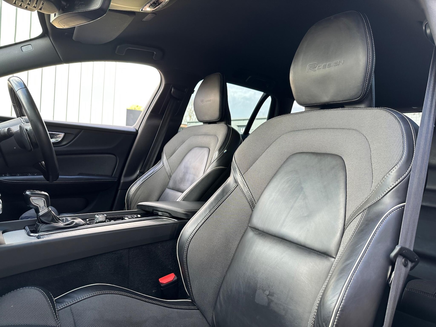 Used Volvo V60 2019 for sale - 76415369: Photo 26