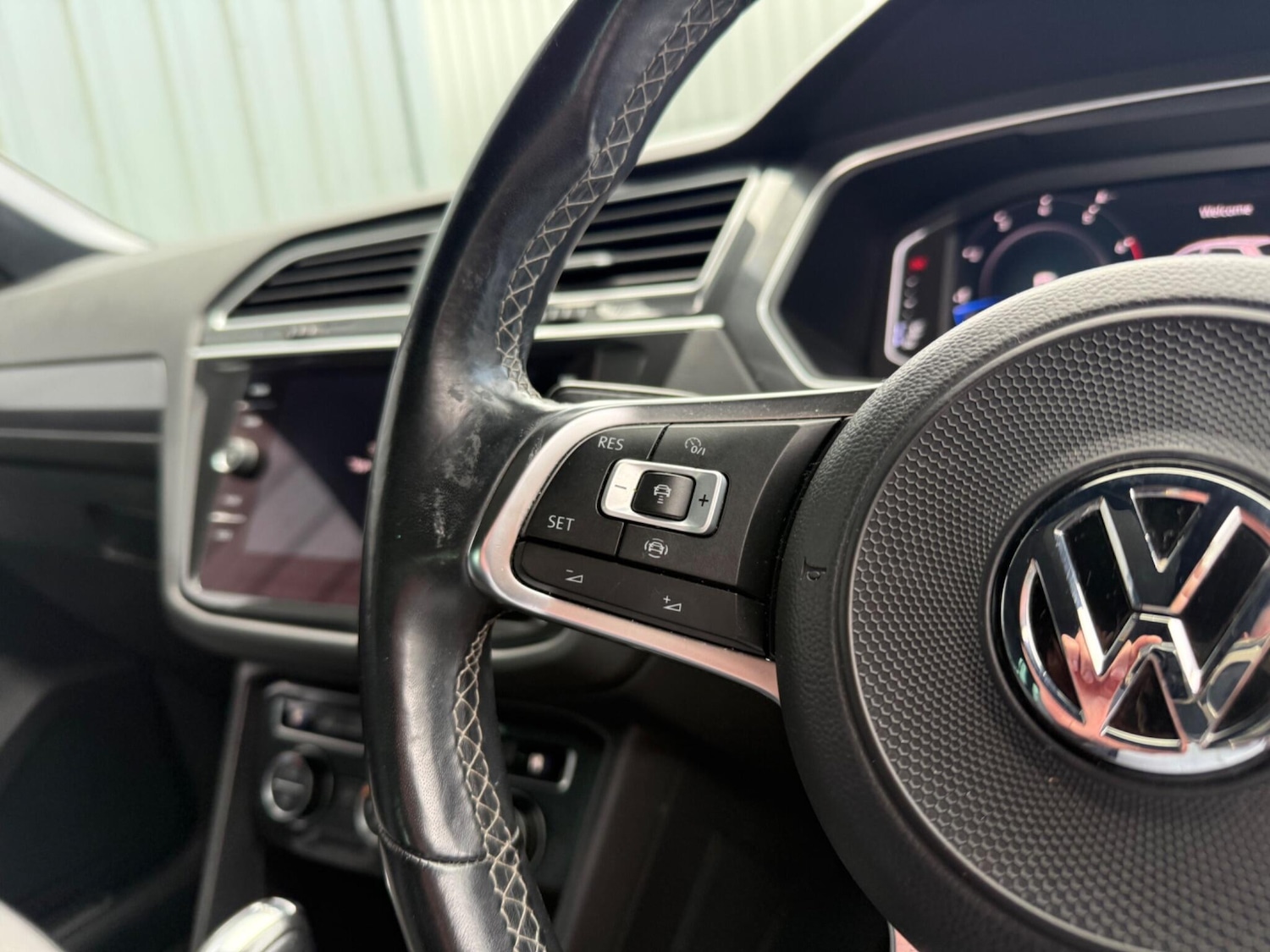 Used Volkswagen Tiguan 2019 for sale - 76415367: Photo 19