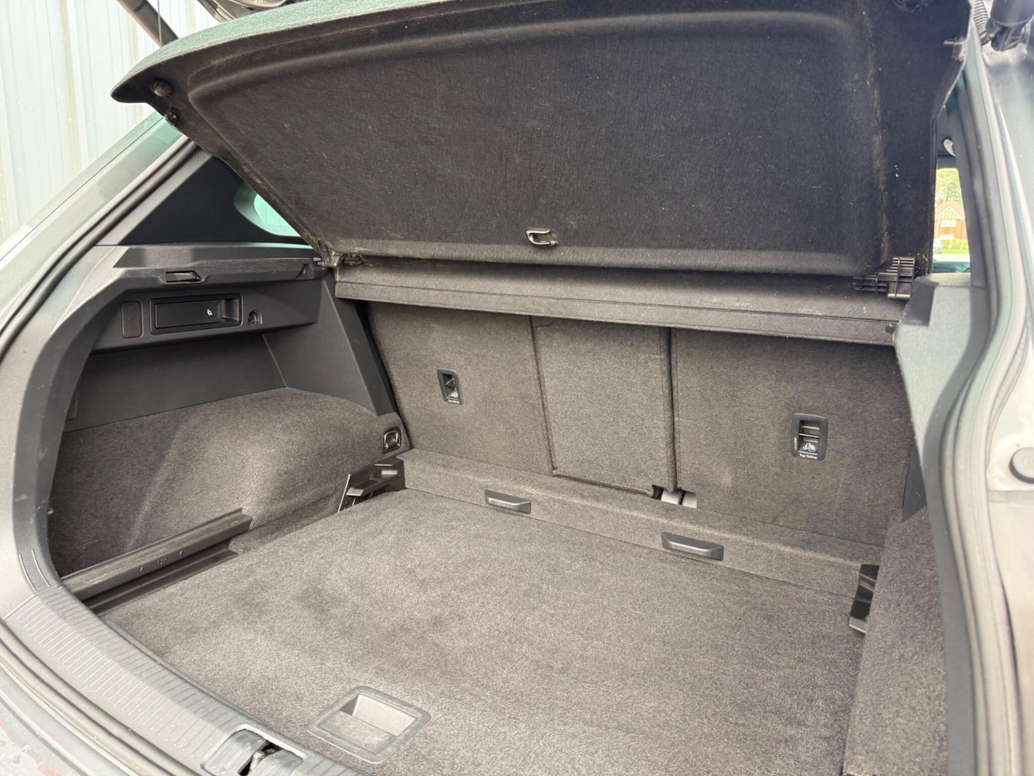 Used Volkswagen Tiguan 2019 for sale - 76415367: Photo 29