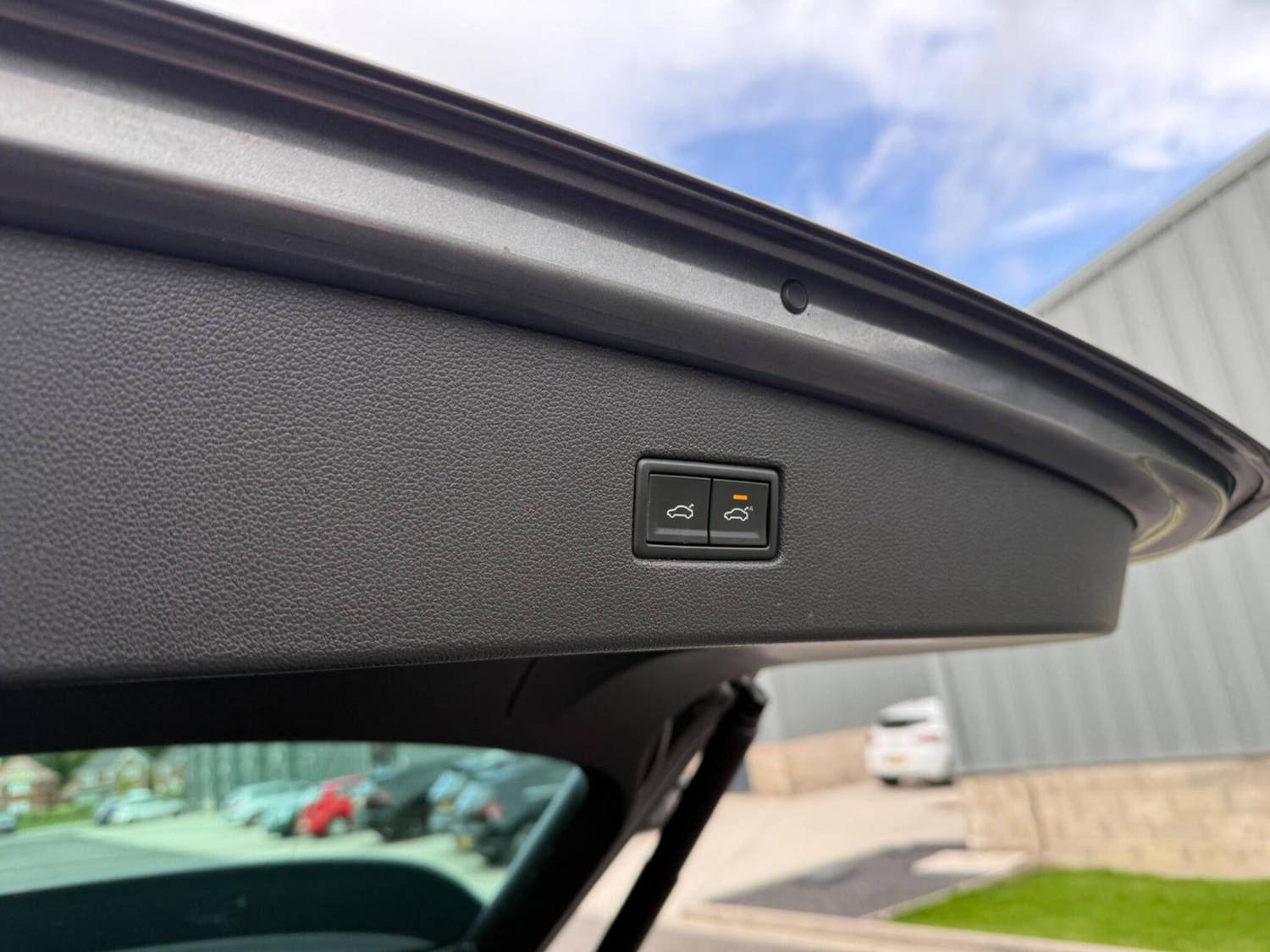 Used Volkswagen Tiguan 2019 for sale - 76415367: Photo 34