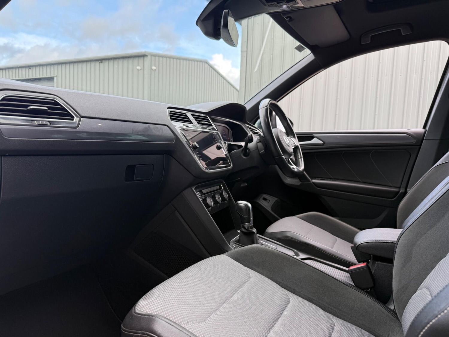 Used Volkswagen Tiguan 2019 for sale - 76415367: Photo 7