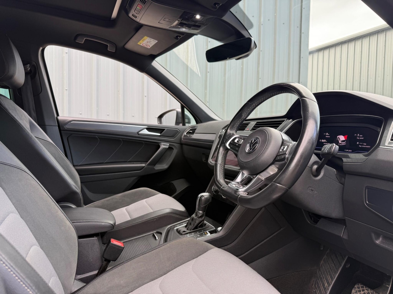 Used Volkswagen Tiguan 2019 for sale - 76415367: Photo 9