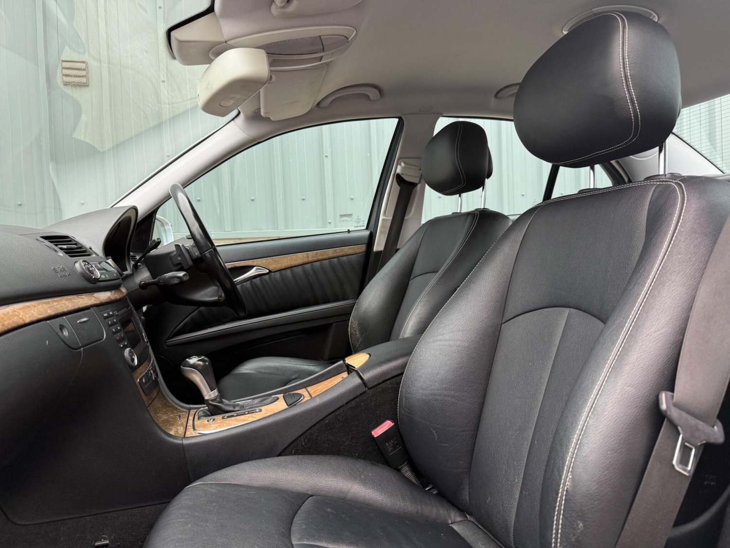 Used Mercedes-Benz E Class 2009 for sale - 76415363: Photo 11